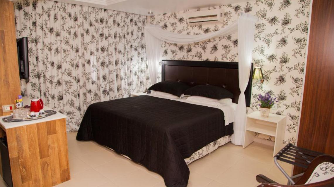 Royal Plaza Hotel 3*